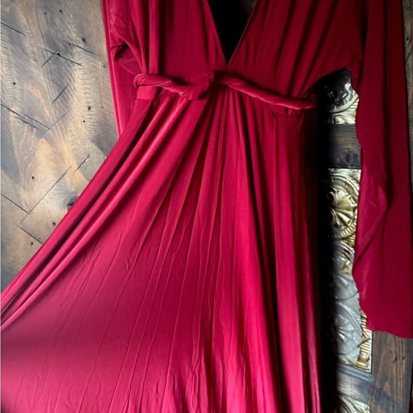🆕 Red Goddess Gown -NEW ❤️ - Picture 11 of 11